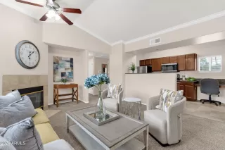 Photo #4: 6963469 Listing 