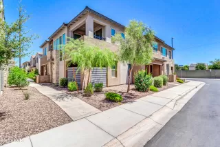 Photo #3: 6963915 Listing 