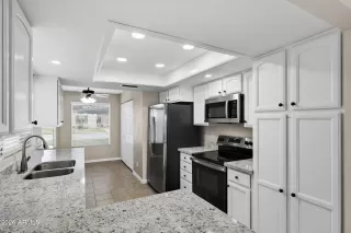 Photo #5: 6964232 Listing 