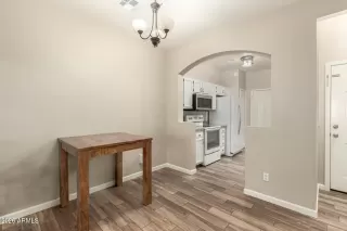 Photo #6: 6964591 Listing 