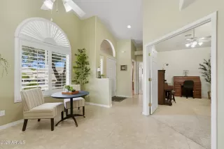 Photo #5: 6964871 Listing 