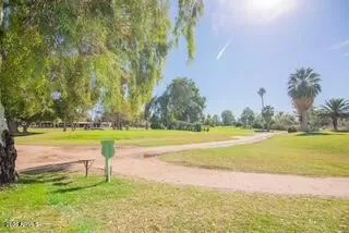 Photo #4: 6964946 Listing 