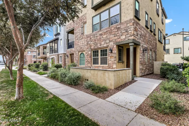 MLS: 6965148 Condo For Sale