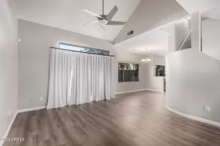 Photo #3: 6965197 Listing