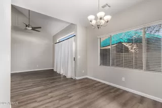 Photo #5: 6965197 Listing