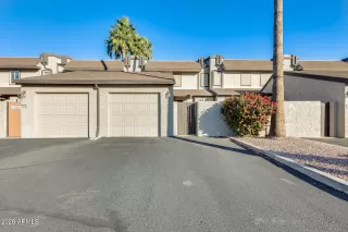 More Details about MLS # 6965267 : 2338 W LINDNER AVENUE 3#3