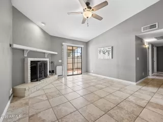 Photo #4: 6965287 Listing 