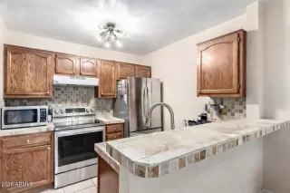 Photo #4: 6965400 Listing 