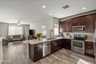 Photo #4: 6965436 Listing 