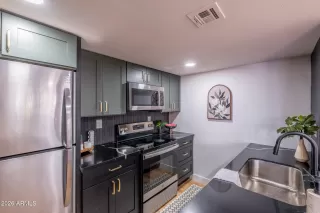 Photo #5: 6965547 Listing 