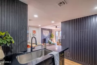 Photo #6: 6965547 Listing 