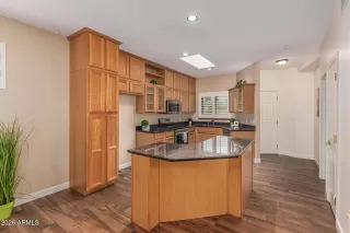 Photo #6: 6965560 Listing 