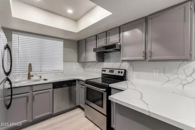 MLS: 6965789 Condo For Sale