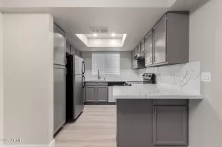 Photo #6: 6965789 Listing 