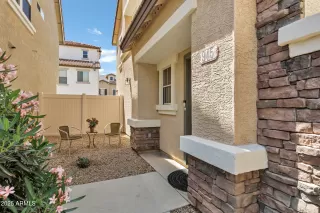 Photo #3: 6965801 Listing 