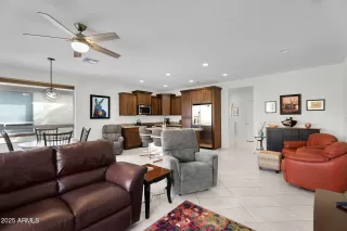 Photo #6: 6965815 Listing 