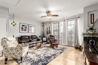 Photo #4: 6965827 Listing 