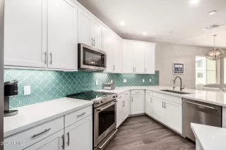 Photo #3: 6965903 Listing 