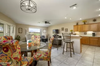 Photo #4: 6965917 Listing 