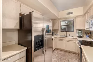 Photo #5: 6966078 Listing 