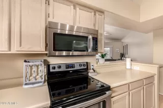 Photo #6: 6966078 Listing 