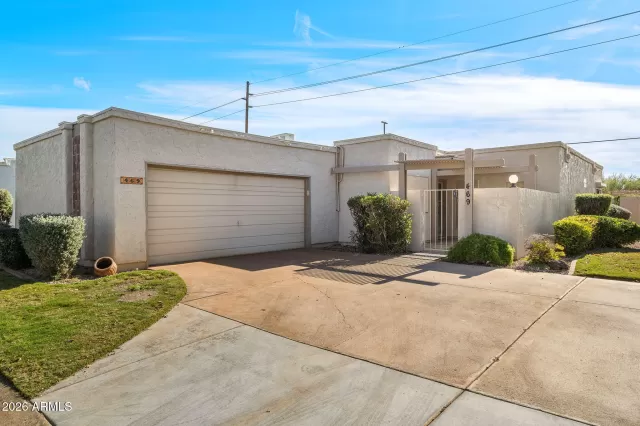 MLS: 6966080 Condo For Sale