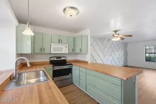 Photo #1: 6966083 Listing 