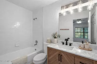 Photo #3: 6966083 Listing 