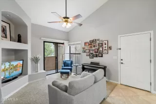 Photo #2: 6966197 Listing