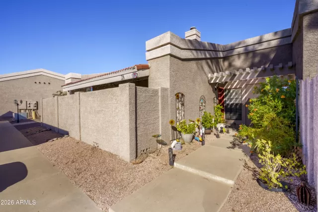 MLS: 6966222 Condo For Sale