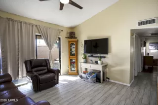 Photo #3: 6966222 Listing 