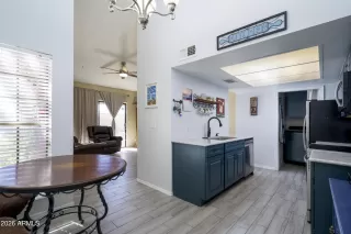 Photo #6: 6966222 Listing 