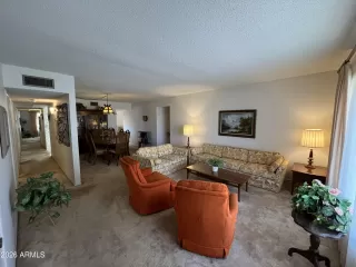 Photo #5: 6966266 Listing