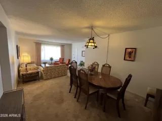 Photo #6: 6966266 Listing