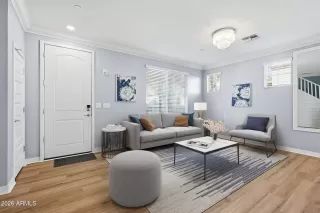 Photo #4: 6966308 Listing 