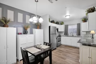 Photo #4: 6966365 Listing