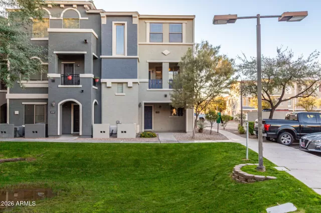 MLS: 6966549 Condo For Sale