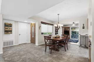 Photo #4: 6966572 Listing