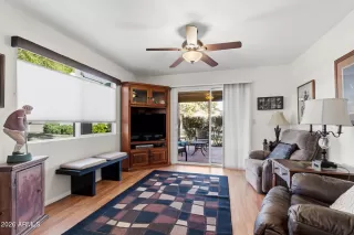 Photo #6: 6966572 Listing