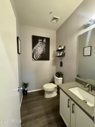 Photo #6: 6966717 Listing 