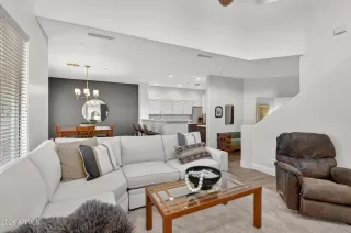 Photo #3: 6966839 Listing 