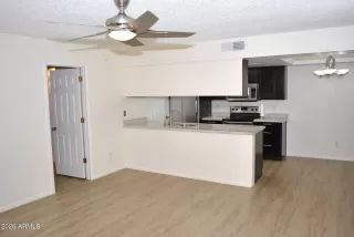 Photo #4: 6967014 Listing 