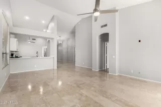 Photo #6: 6967167 Listing 