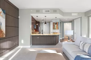 Photo #3: 6967321 Listing 