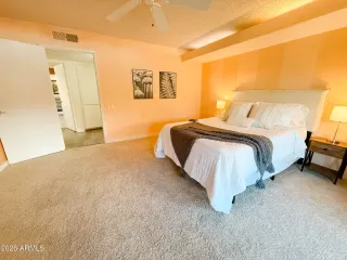 Photo #4: 6967401 Listing 