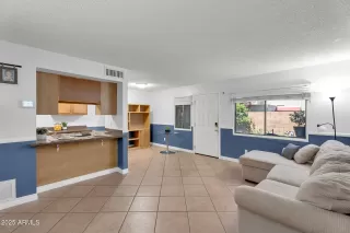 Photo #4: 6968151 Listing 