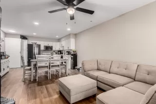 Photo #6: 6968175 Listing 