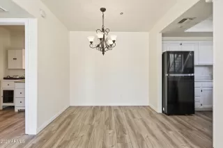 Photo #5: 6968230 Listing 