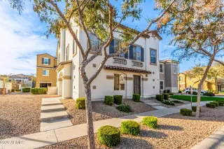 Photo #4: 6968535 Listing 