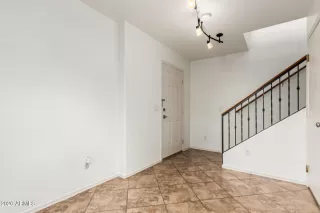 Photo #6: 6968535 Listing 